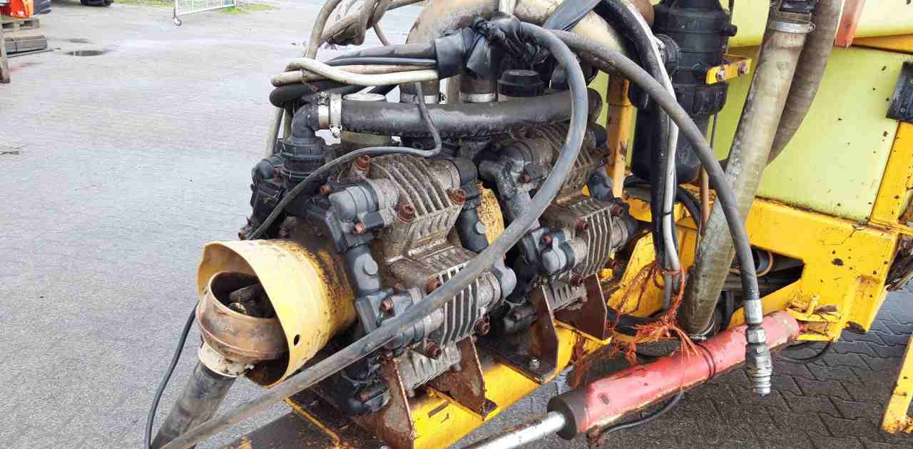 Dubex Vector 33 m. 3200 l. veldspuiten - Trailed sprayer: picture 5 Dubex Vector 33 m. 3200 l. veldspuiten - Trailed sprayer: picture 5