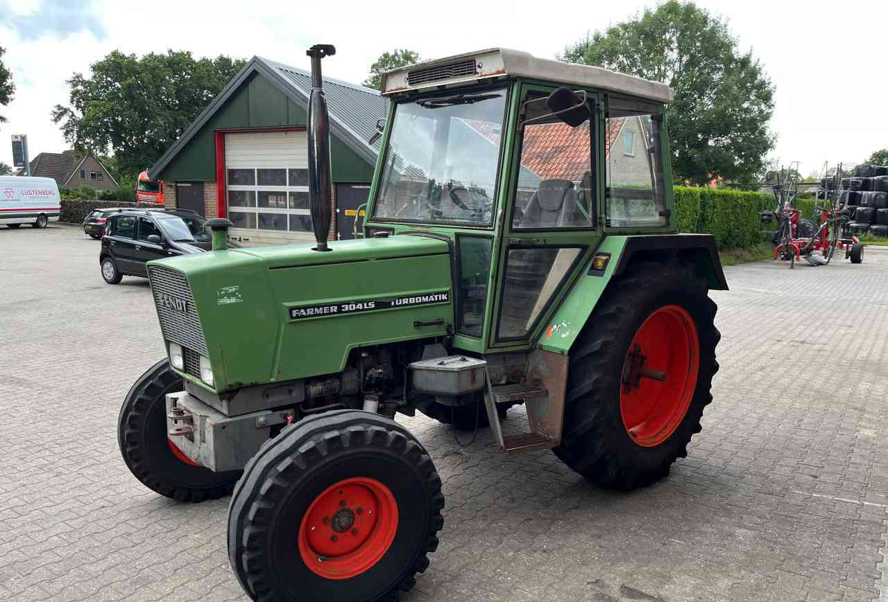 Fendt Farmer 304LS Tractoren - Farm tractor: picture 3 Fendt Farmer 304LS Tractoren - Farm tractor: picture 3