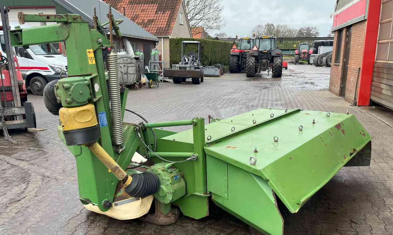 Krone Easycut 280 CV achtermaaier schijvenmaaier kneuzer weidebouwmachines - Mower: picture 3 Krone Easycut 280 CV achtermaaier schijvenmaaier kneuzer weidebouwmachines - Mower: picture 3