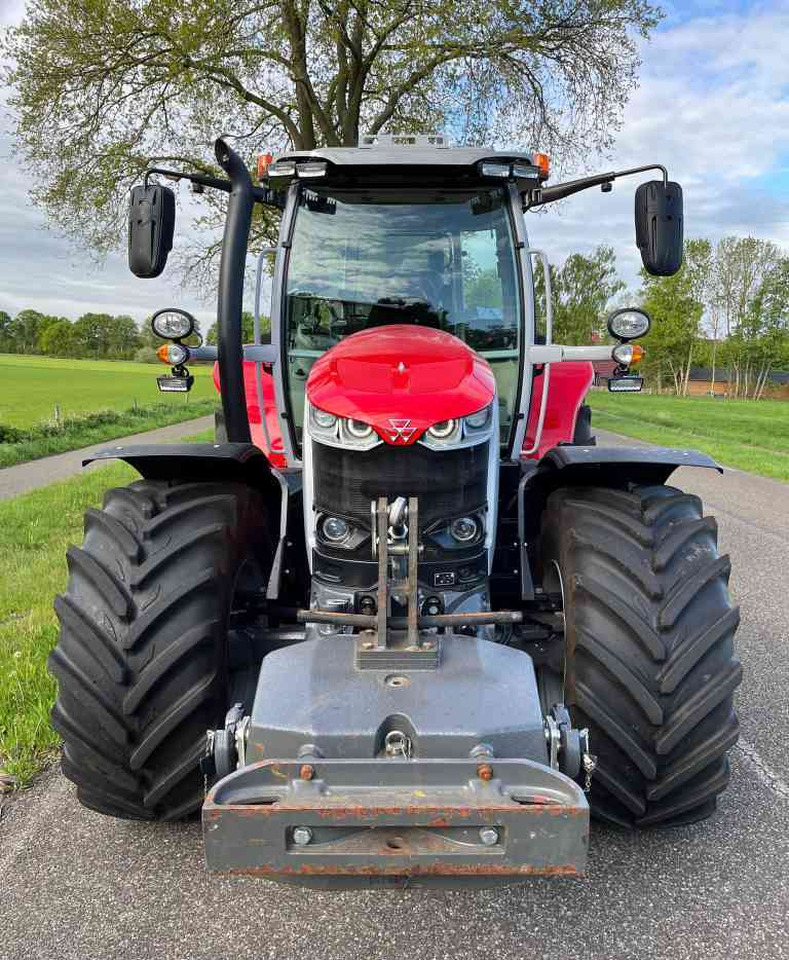 Massey Ferguson 6S.165 Dyna-6 Efficient - Farm tractor: picture 3 Massey Ferguson 6S.165 Dyna-6 Efficient - Farm tractor: picture 3