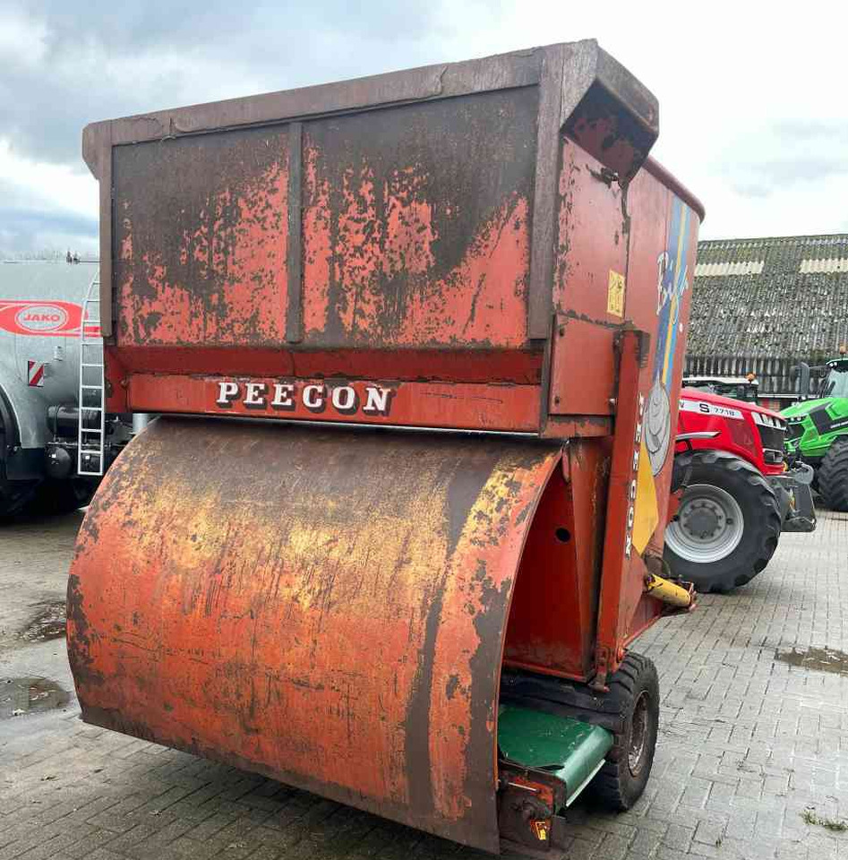 Peecon BIGA 10 voermengwagen, laadklep, voermachines - Forage mixer wagon: picture 4 Peecon BIGA 10 voermengwagen, laadklep, voermachines - Forage mixer wagon: picture 4
