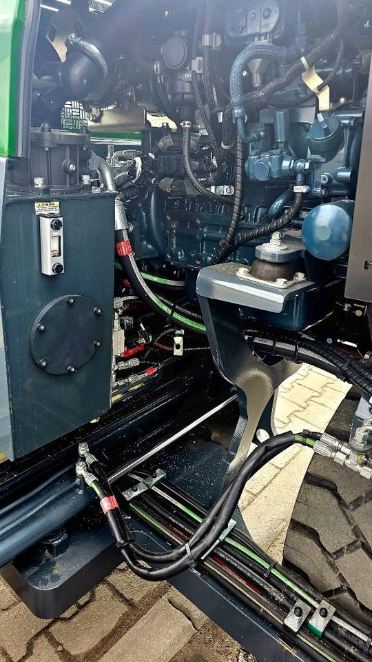 4-way reach truck Combilift C 4000 D MK4 150 hrs RENTED: picture 20