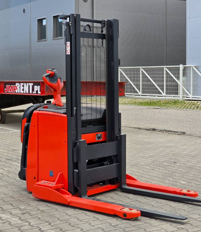 Linde L 14 AS AP Li-ION NEW UNUSED - Reach truck: picture 4 Linde L 14 AS AP Li-ION NEW UNUSED - Reach truck: picture 4