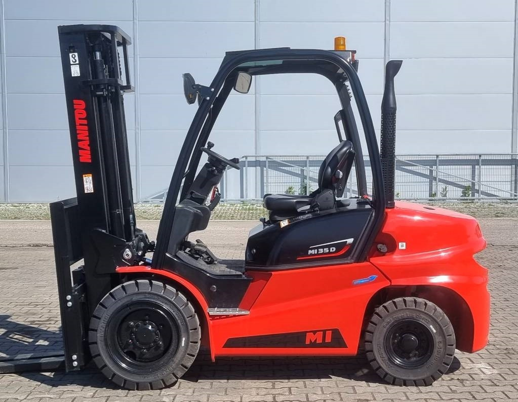 Manitou MI 35 D UNUSED - Diesel forklift: picture 3 Manitou MI 35 D UNUSED - Diesel forklift: picture 3