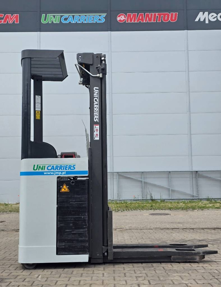 UniCarriers ASN 160 - Reach truck: picture 3 UniCarriers ASN 160 - Reach truck: picture 3