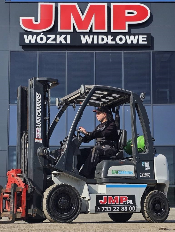 UniCarriers U1D2A25LQ DX25 LPG - LPG forklift: picture 2 UniCarriers U1D2A25LQ DX25 LPG - LPG forklift: picture 2