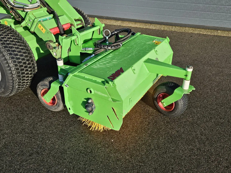 Avant Borstel 110 cm - Attachment for Agricultural machinery: picture 1 Avant Borstel 110 cm - Attachment for Agricultural machinery: picture 1