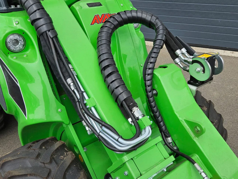 Compact track loader Avant 755i TDL+ mini-shovel: picture 14