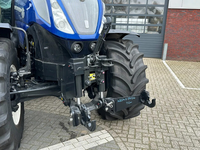 New Holland T7.270 AC Next Gen - Farm tractor: picture 3 New Holland T7.270 AC Next Gen - Farm tractor: picture 3