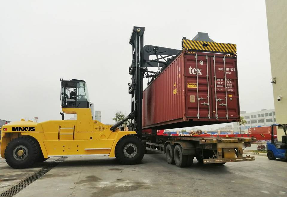 NEW KALMAR 40 TON Maxus Cummins Container Forklift | НОВИЙ KALMAR 40 ТОН Maxus Cummins візок для контейнерів вилковий - Container handler: picture 5 NEW KALMAR 40 TON Maxus Cummins Container Forklift | НОВИЙ KALMAR 40 ТОН Maxus Cummins візок для контейнерів вилковий - Container handler: picture 5