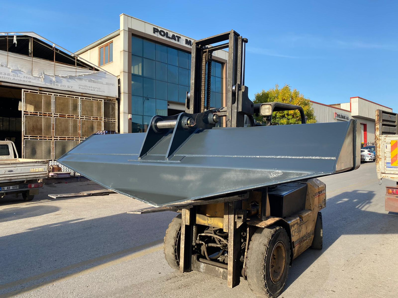 Komatsu PC200 - Excavator bucket for Construction machinery: picture 5 Komatsu PC200 - Excavator bucket for Construction machinery: picture 5