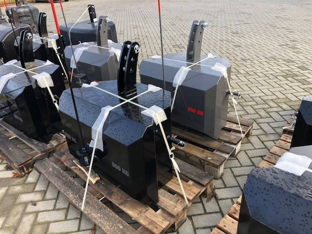 Bemu 950 KG Stalen gewicht - Counterweight for Agricultural machinery: picture 1 Bemu 950 KG Stalen gewicht - Counterweight for Agricultural machinery: picture 1