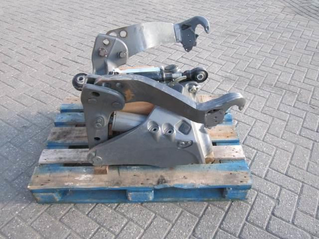 Valtra T4 originele fronthef - Spare parts for Agricultural machinery: picture 1 Valtra T4 originele fronthef - Spare parts for Agricultural machinery: picture 1