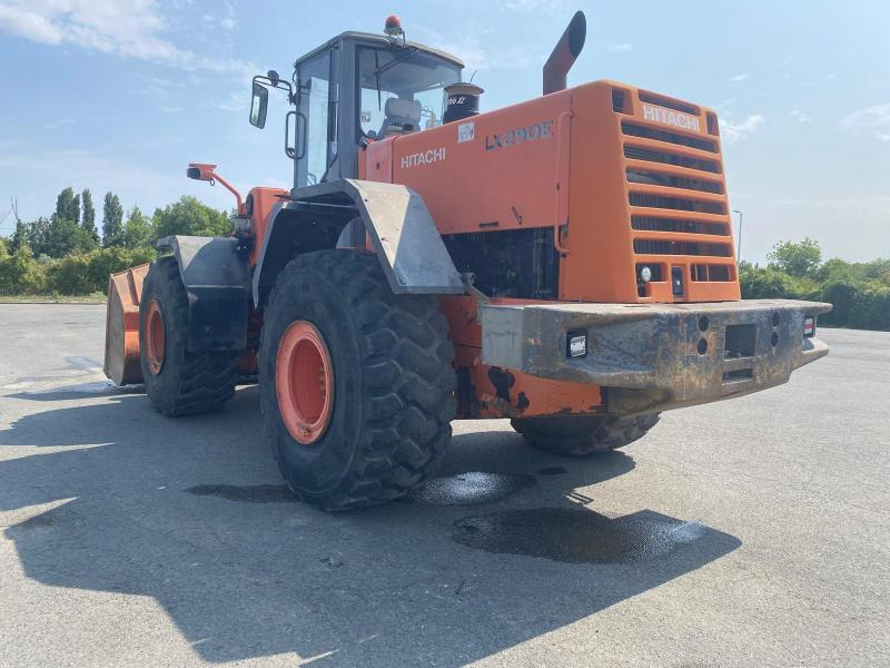 Hitachi LX290 - Wheel loader: picture 4 Hitachi LX290 - Wheel loader: picture 4