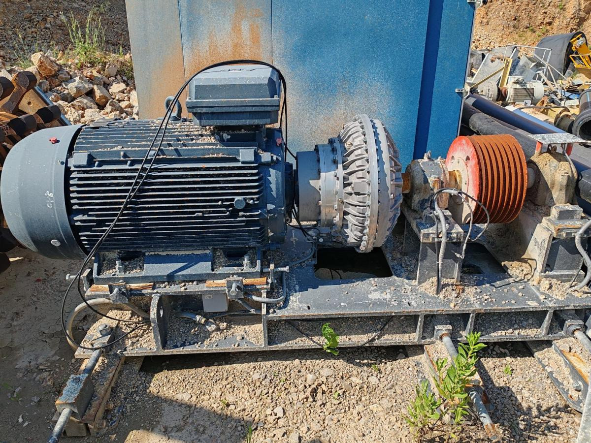 Sandvik GM420-14 - Impact crusher: picture 1 Sandvik GM420-14 - Impact crusher: picture 1