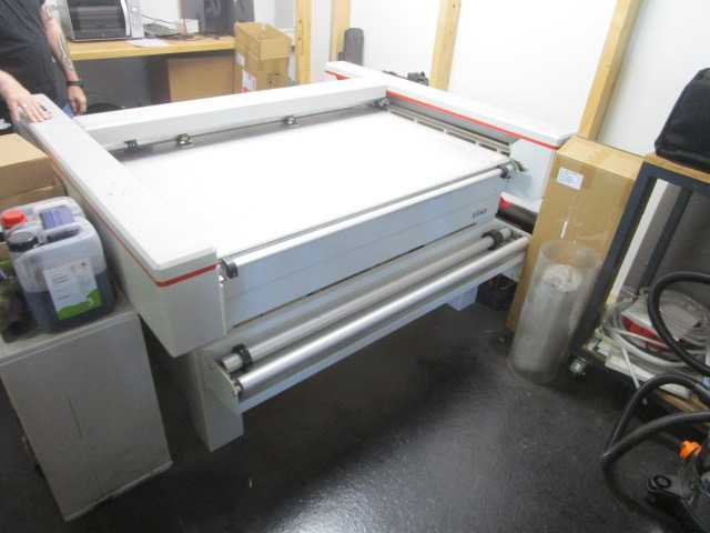 ZÜND SCHNEIDEPLOTTER P-1200 PLUS - Paper cutting machine: picture 2 ZÜND SCHNEIDEPLOTTER P-1200 PLUS - Paper cutting machine: picture 2