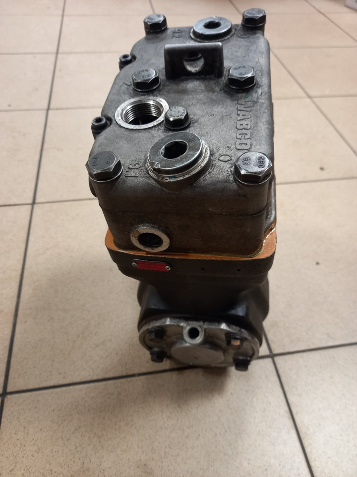 WABCO - Air brake compressor: picture 3 WABCO - Air brake compressor: picture 3