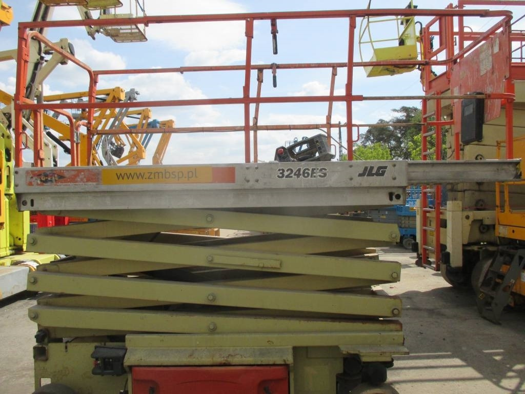 JLG 3246 ES - Scissor lift: picture 5 JLG 3246 ES - Scissor lift: picture 5