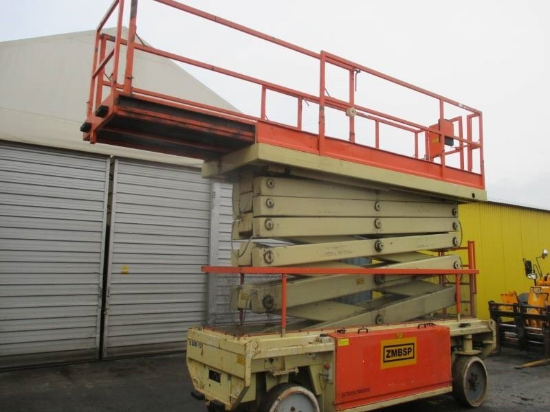 JLG Liftlux 180-12 - Scissor lift: picture 2 JLG Liftlux 180-12 - Scissor lift: picture 2