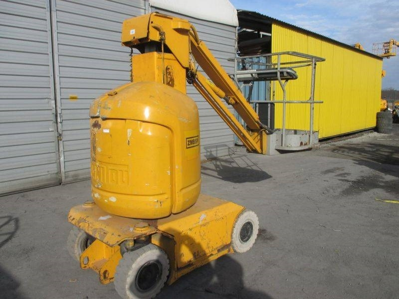 Manitou 105 VJR 2 - Vertical mast lift: picture 2 Manitou 105 VJR 2 - Vertical mast lift: picture 2