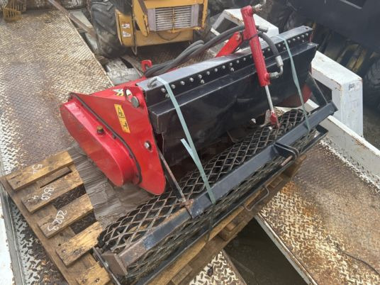 Enfouisseur de pierres lipco uf90 - Soil tillage equipment: picture 2 Enfouisseur de pierres lipco uf90 - Soil tillage equipment: picture 2