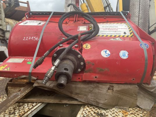 Enfouisseur de pierres lipco uf90 - Soil tillage equipment: picture 4 Enfouisseur de pierres lipco uf90 - Soil tillage equipment: picture 4