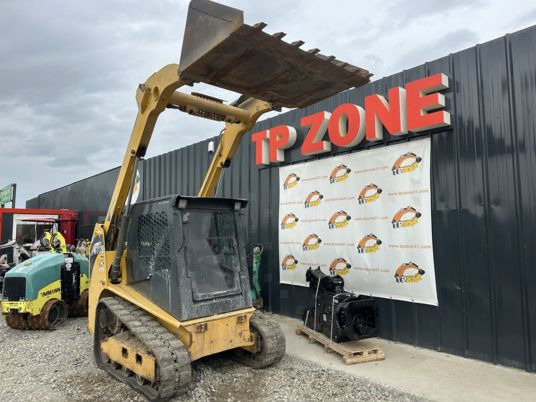 Gehl RT175 High Flow Joystick Clim à 29900 € HT - Skid steer loader: picture 5 Gehl RT175 High Flow Joystick Clim à 29900 € HT - Skid steer loader: picture 5