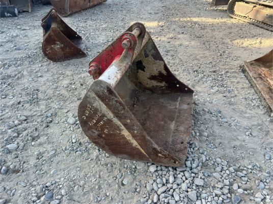 Godet de terrassement - axe 45 mm - Excavator bucket: picture 3 Godet de terrassement - axe 45 mm - Excavator bucket: picture 3