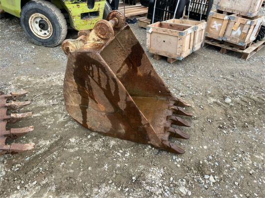 Godet de terrassement - axe 50 mm - Excavator bucket: picture 2 Godet de terrassement - axe 50 mm - Excavator bucket: picture 2