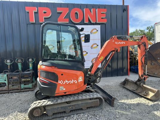 Kubota U27-4 Cabine à 23500€ HT - Mini excavator: picture 1 Kubota U27-4 Cabine à 23500€ HT - Mini excavator: picture 1