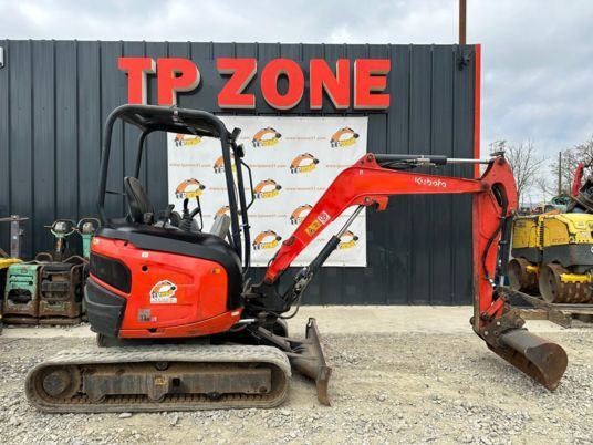 Kubota U27-4 à 20500 € HT - Mini excavator: picture 1 Kubota U27-4 à 20500 € HT - Mini excavator: picture 1