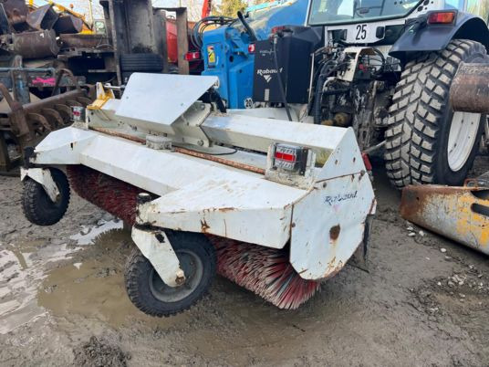 Renault CELTIS 426 RX à 14500 € HT - Farm tractor: picture 4 Renault CELTIS 426 RX à 14500 € HT - Farm tractor: picture 4