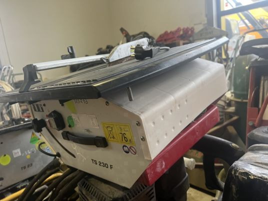 SCIE DE CARRELAGE HUSQVARNA TS230F - Tool/ Equipment: picture 4 SCIE DE CARRELAGE HUSQVARNA TS230F - Tool/ Equipment: picture 4