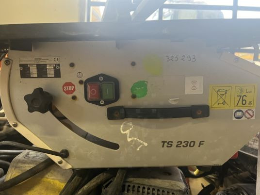 SCIE DE CARRELAGE HUSQVARNA TS230F - Tool/ Equipment: picture 1 SCIE DE CARRELAGE HUSQVARNA TS230F - Tool/ Equipment: picture 1