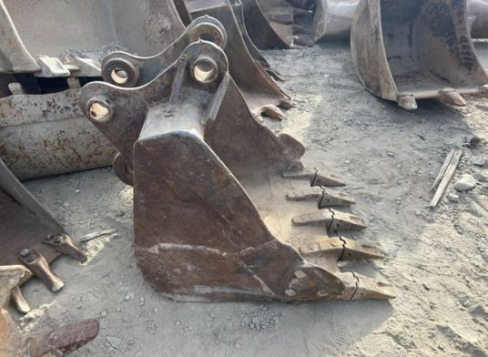 Godet de terrassement - Axe 45 mm - Excavator bucket: picture 3 Godet de terrassement - Axe 45 mm - Excavator bucket: picture 3