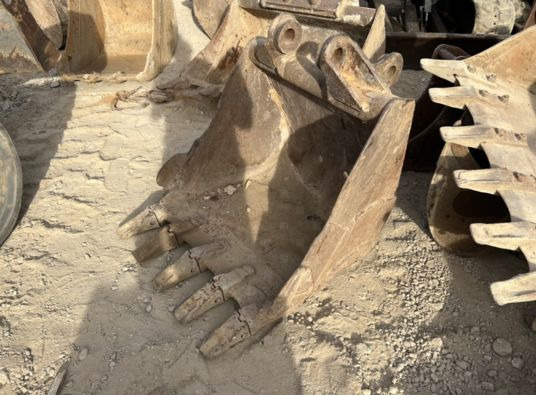 Godet de terrassement - Axe 45 mm - Excavator bucket: picture 2 Godet de terrassement - Axe 45 mm - Excavator bucket: picture 2