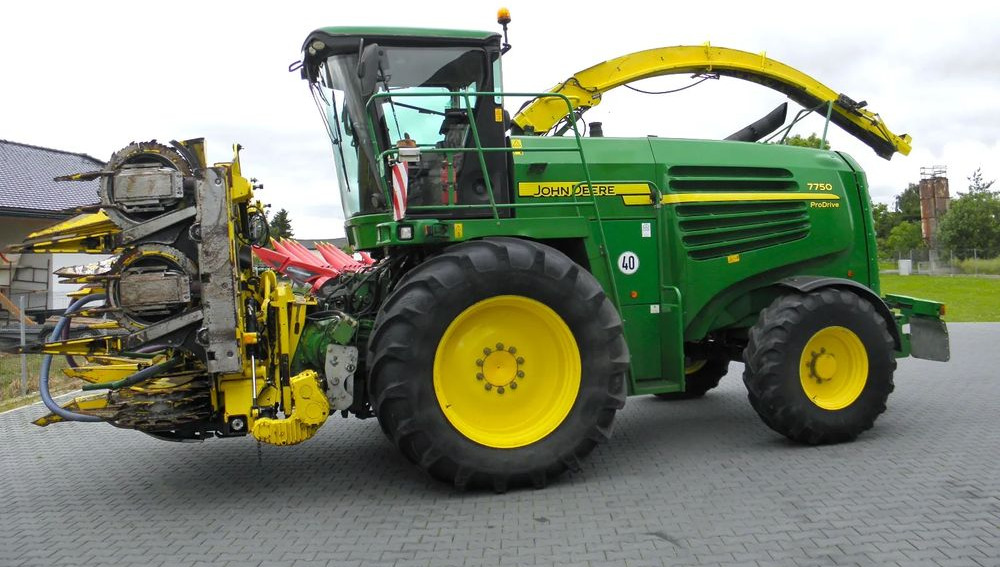 John Deere 7750 ProDrive 2008 Rok, +Kemper 375, +podbieracz do traw, Nie Malowany, Stan Bardzo Dobry - Forage harvester: picture 4 John Deere 7750 ProDrive 2008 Rok, +Kemper 375, +podbieracz do traw, Nie Malowany, Stan Bardzo Dobry - Forage harvester: picture 4