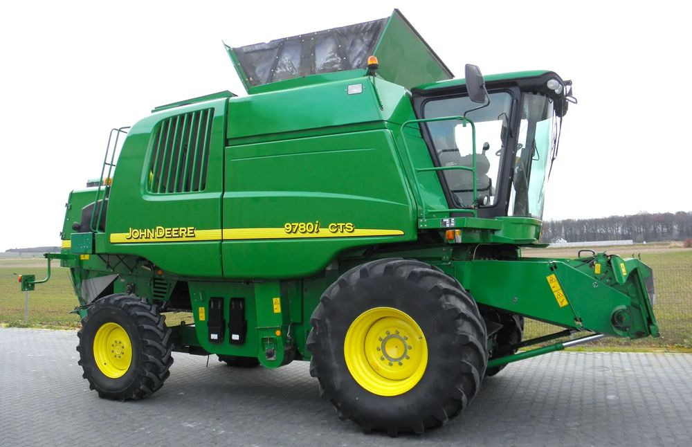 John Deere CTS 9780i 2006 Rok, Nie Malowany, Stan Bardzo Dobry - Combine harvester: picture 4 John Deere CTS 9780i 2006 Rok, Nie Malowany, Stan Bardzo Dobry - Combine harvester: picture 4