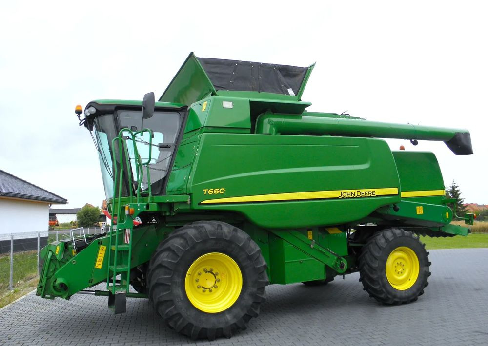 John Deere T660 2008 rok , Heder 6,7 m, Wilgotnosciomierz, Waga, Najbogatsza Wersja, Stan Idealny - Combine harvester: picture 3 John Deere T660 2008 rok , Heder 6,7 m, Wilgotnosciomierz, Waga, Najbogatsza Wersja, Stan Idealny - Combine harvester: picture 3
