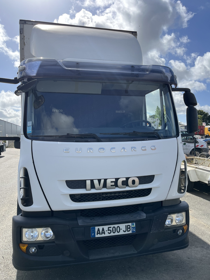 IVECO Eurocargo 120e28 - Box truck: picture 2 IVECO Eurocargo 120e28 - Box truck: picture 2