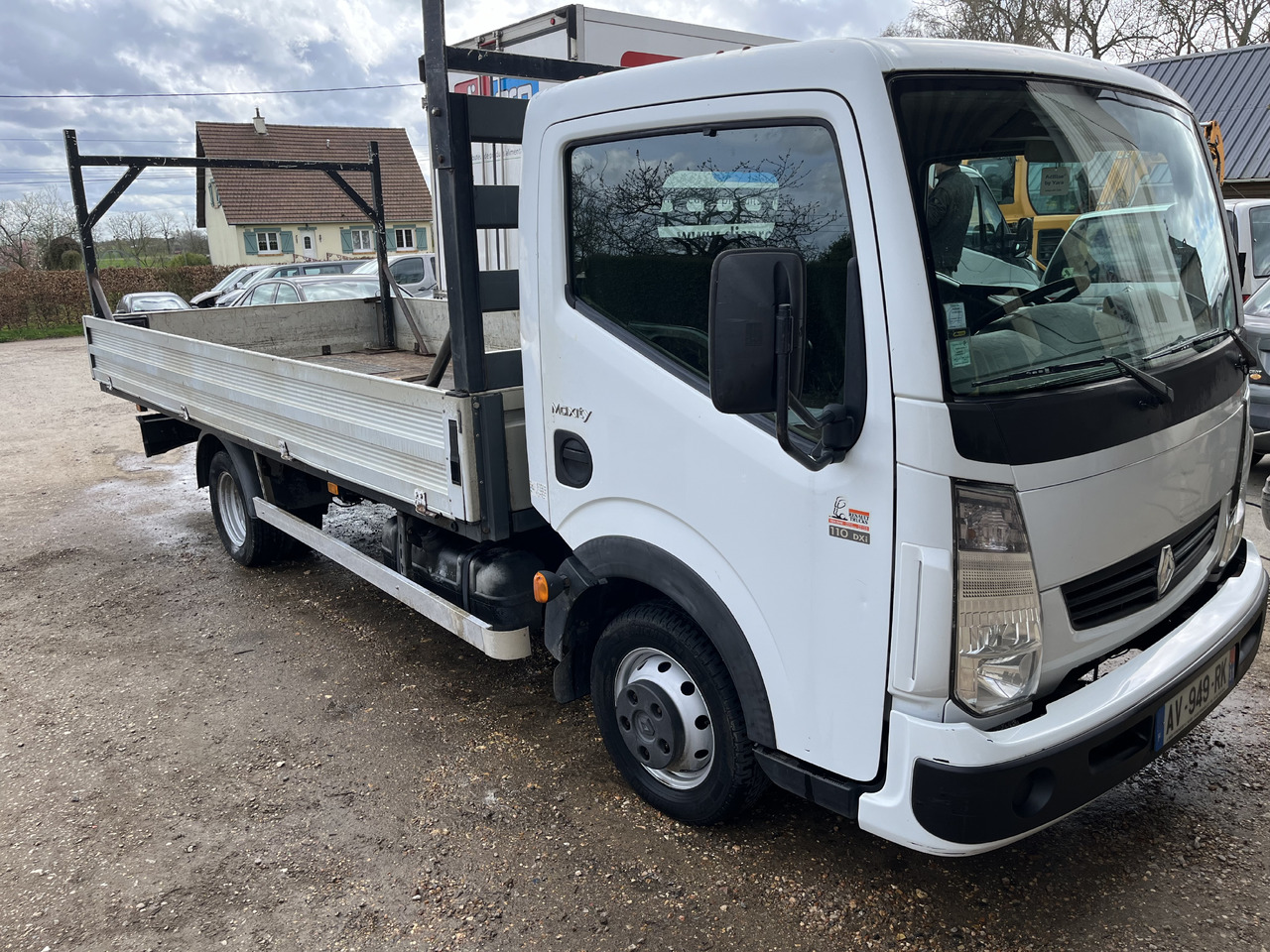 Renault Maxity 110cv cabstar plateau 4,50m - Open body delivery van: picture 3 Renault Maxity 110cv cabstar plateau 4,50m - Open body delivery van: picture 3