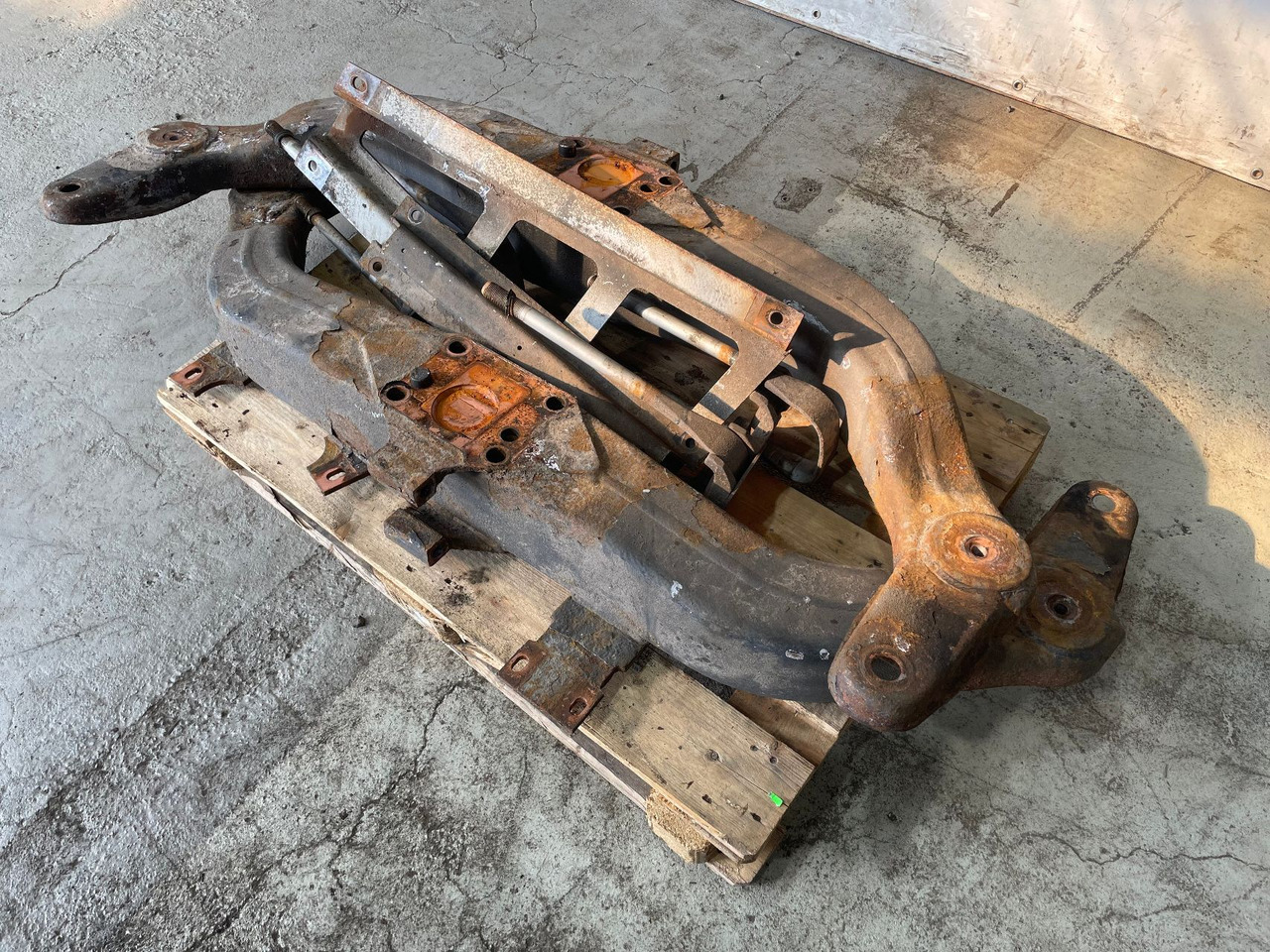 Mercedes-Benz Achsträger Hinterachse Citaro LE Setra A6283200075 A6293203675 - Rear axle for Bus: picture 5 Mercedes-Benz Achsträger Hinterachse Citaro LE Setra A6283200075 A6293203675 - Rear axle for Bus: picture 5