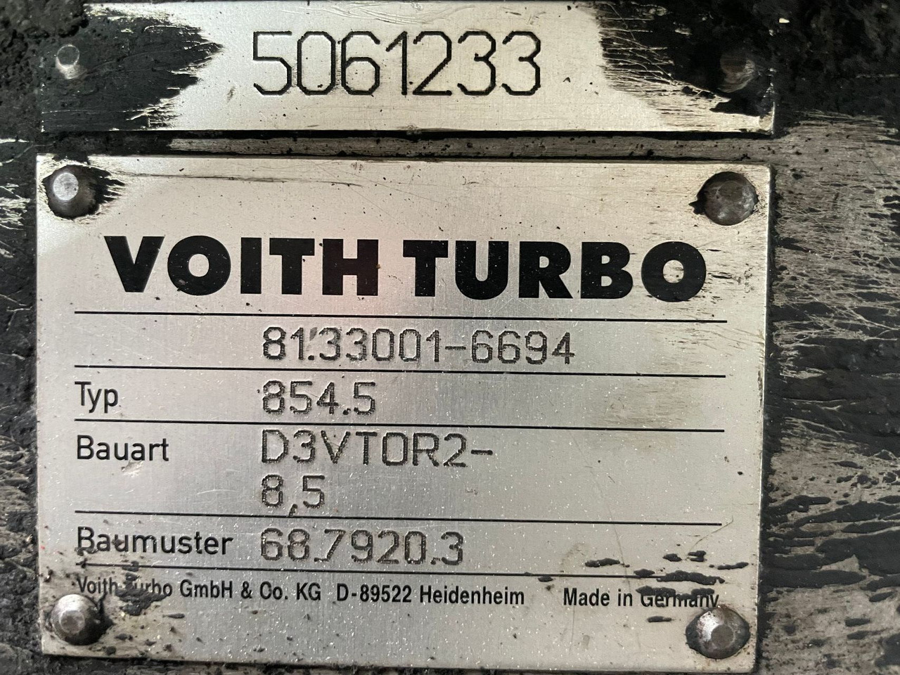Voith Voith 854.5 D3VT0R2-8,5 MAN Lions City 81.33001-6694 Getriebe - Gearbox and parts for Bus: picture 2 Voith Voith 854.5 D3VT0R2-8,5 MAN Lions City 81.33001-6694 Getriebe - Gearbox and parts for Bus: picture 2