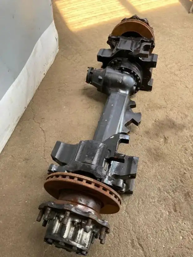 ZF Hinterachse ZF AV 132II/87 4472031503 5,77 Setra Mercedes Citaro AV 132/87 II - Rear axle for Bus: picture 2 ZF Hinterachse ZF AV 132II/87 4472031503 5,77 Setra Mercedes Citaro AV 132/87 II - Rear axle for Bus: picture 2