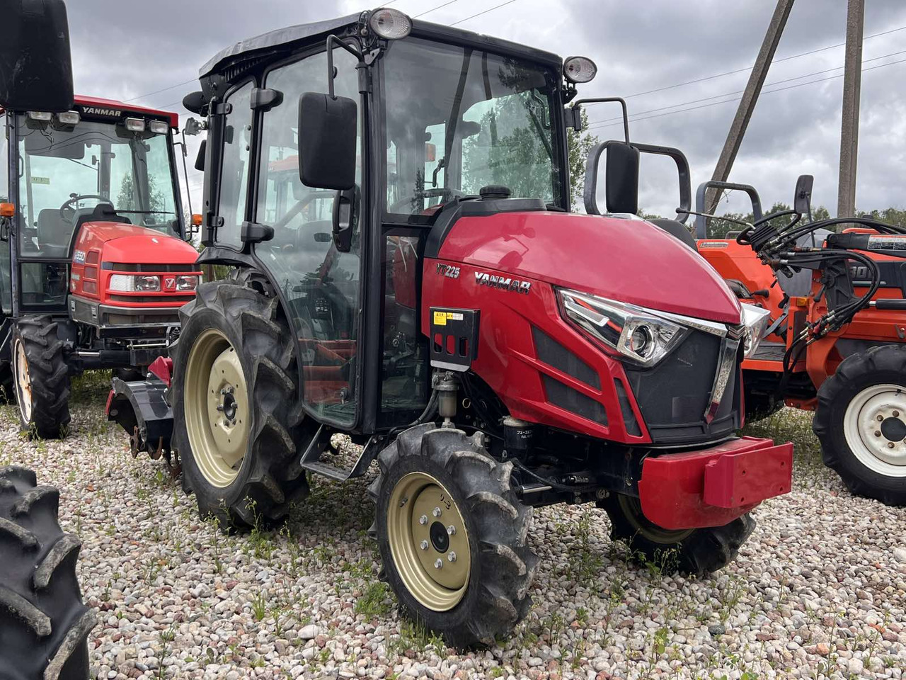 Yanmar YT225 - Mini tractor: picture 2 Yanmar YT225 - Mini tractor: picture 2
