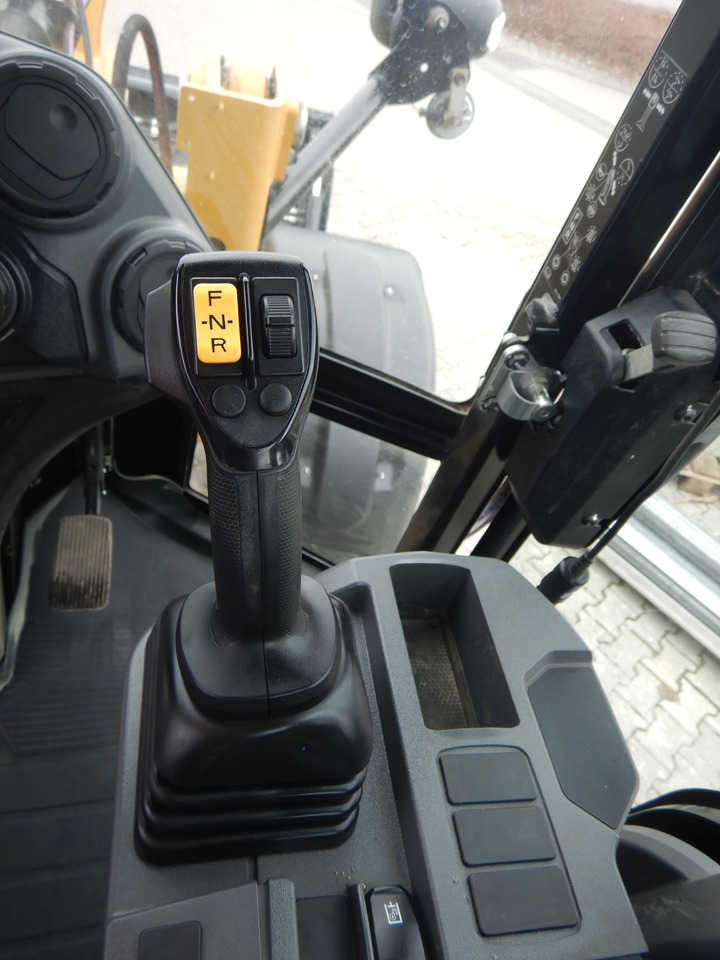 CATERPILLAR 908 leasing CATERPILLAR 908: picture 16