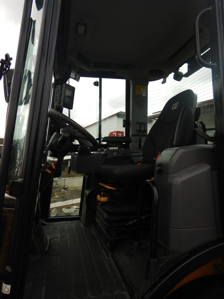 CATERPILLAR 908 leasing CATERPILLAR 908: picture 13