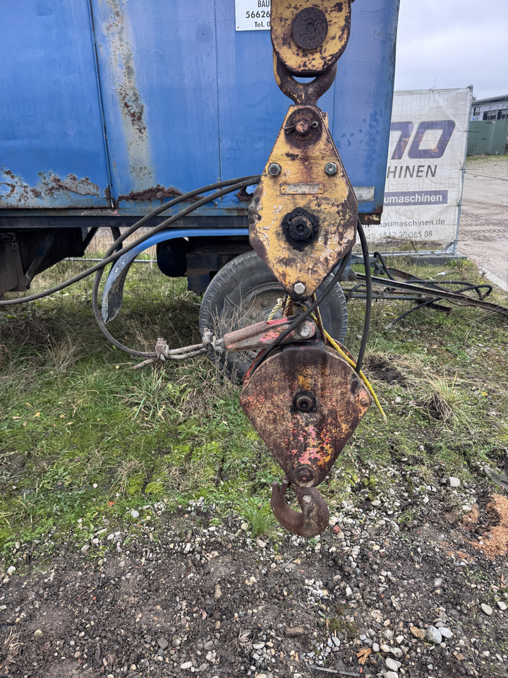 CATERPILLAR D 4 B - Pipe layer: picture 4 CATERPILLAR D 4 B - Pipe layer: picture 4