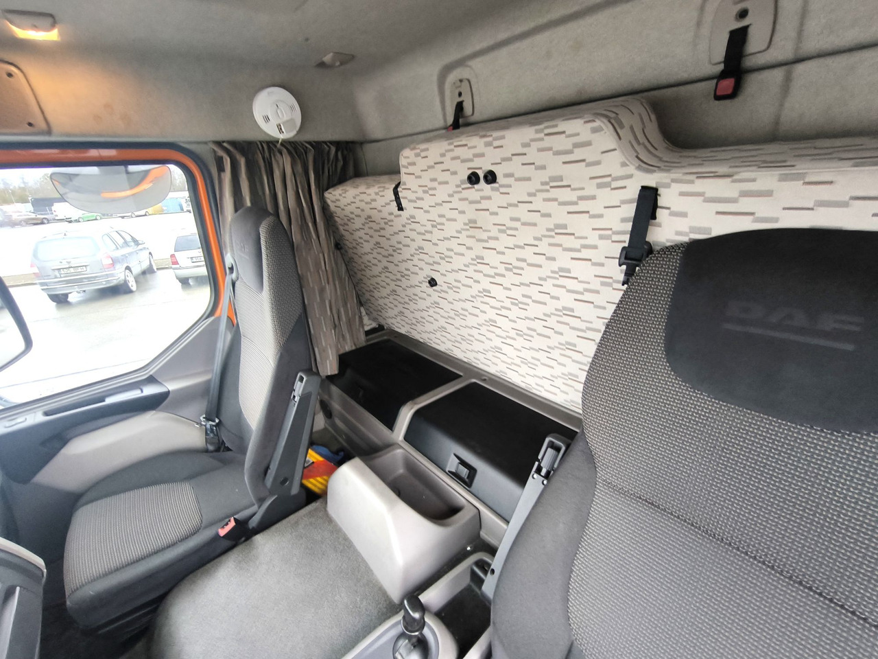 Curtainsider truck DAF LF 280 FA: picture 10