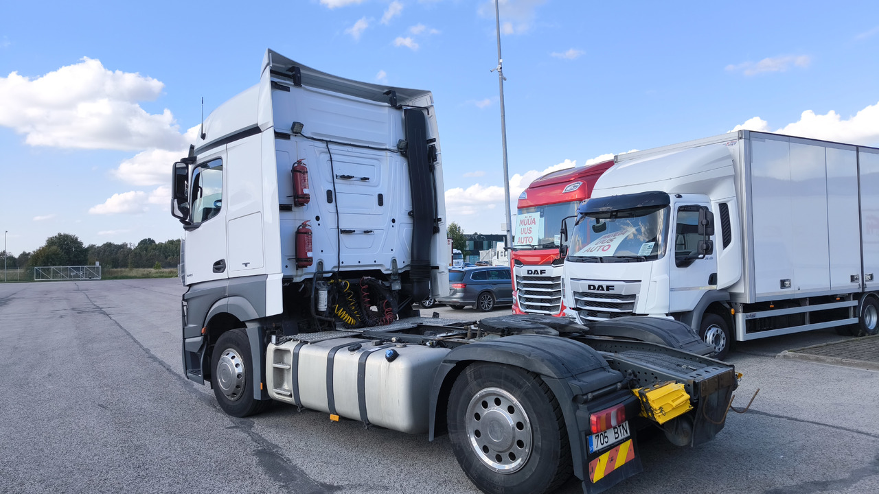 MERCEDES-BENZ Actros 1845 - Tractor unit: picture 5 MERCEDES-BENZ Actros 1845 - Tractor unit: picture 5